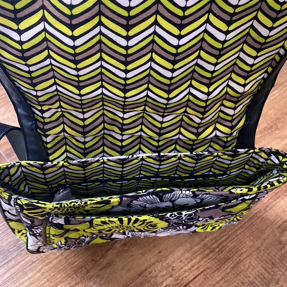 Vera Bradley black, white, & yellow floral crossbody purse